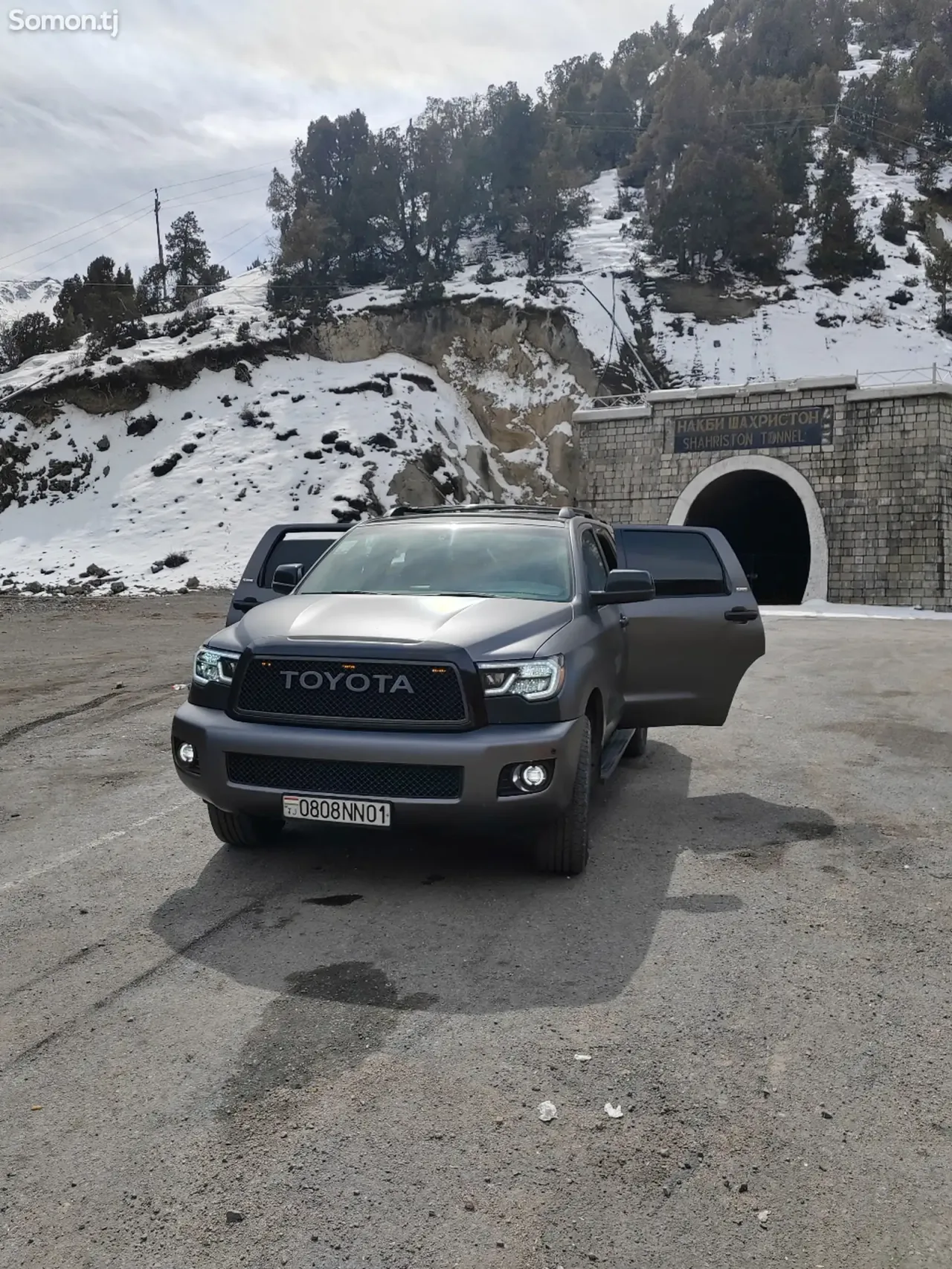 Toyota Sequoia 2008 · 5.7 AT