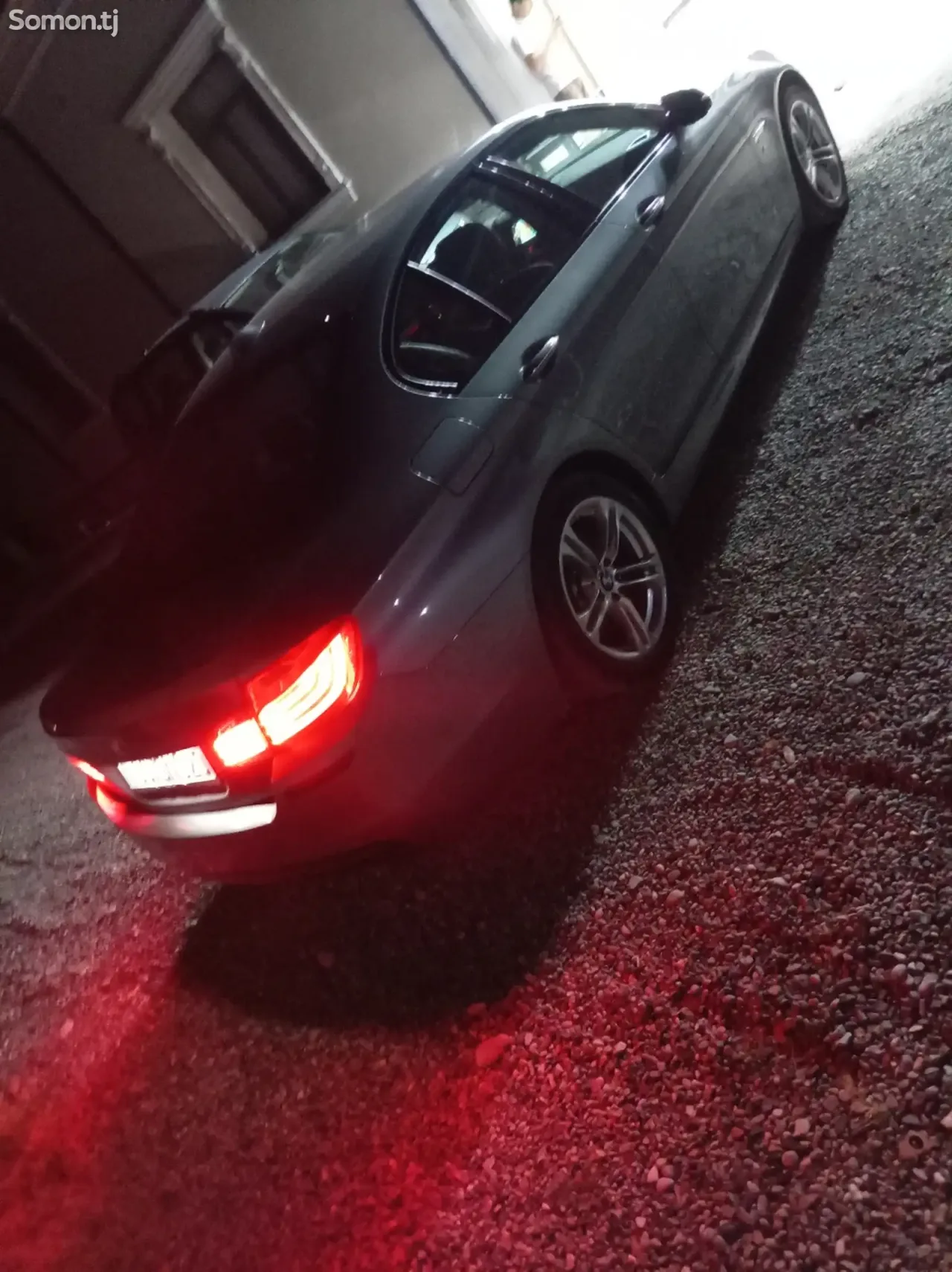 BMW 5 series 2016 · 2.0 AT
