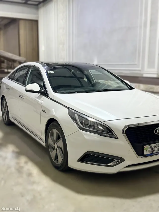 Hyundai Sonata 2015 · 2.0 CVT
