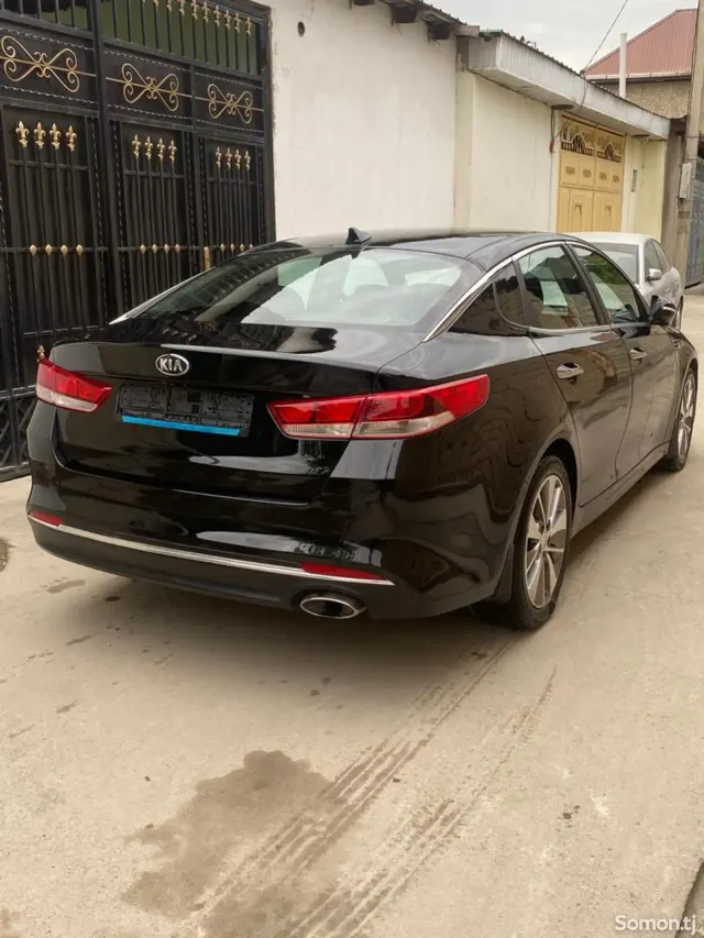 Kia Optima 2016 · 2.4 AT