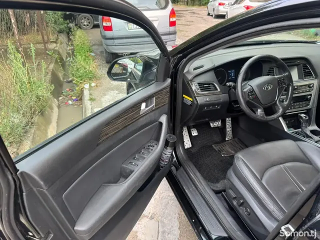 Hyundai Sonata 2014 · 2.0 AT