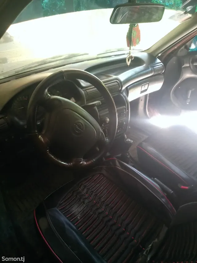 Opel Astra F 1996 · 1.6 MT