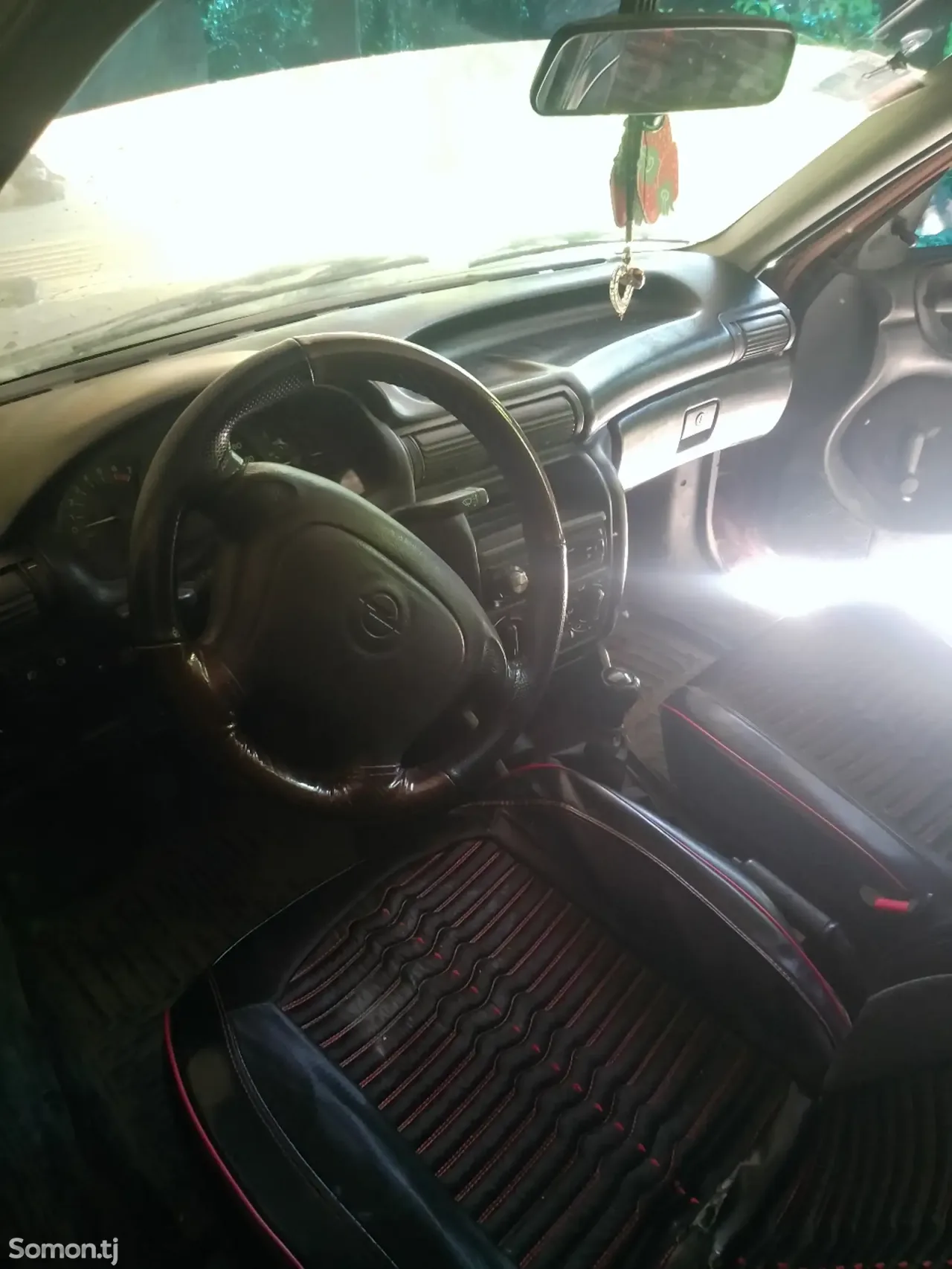 Opel Astra F 1996 · 1.6 MT