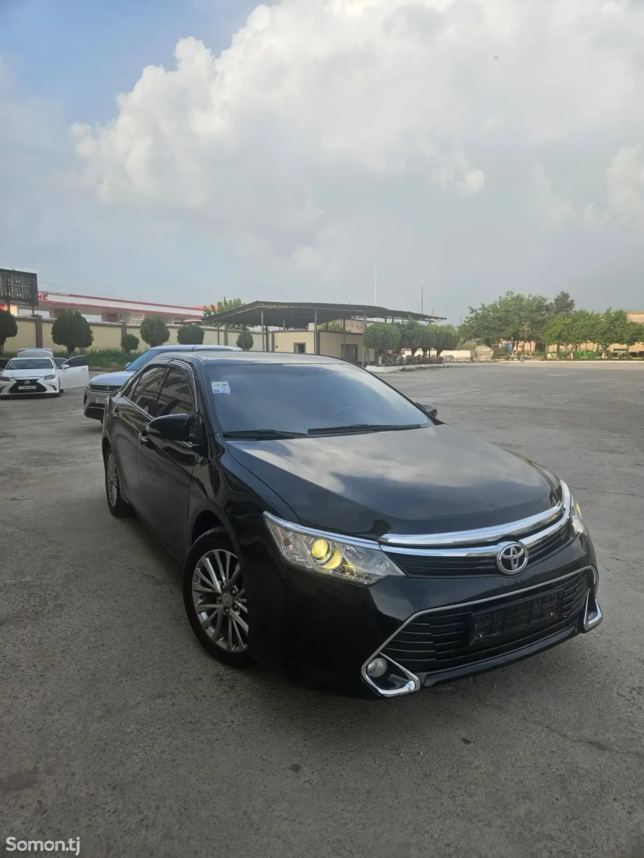 Toyota Camry 2016 · 2.0 AT