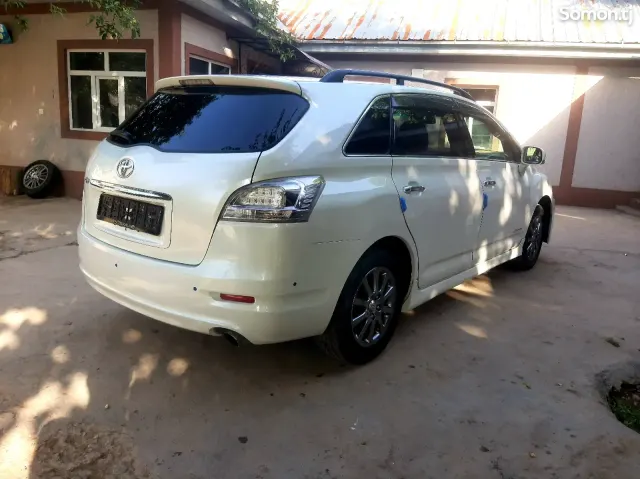 Toyota Mark X ZiO 2010 · 2.4 AT