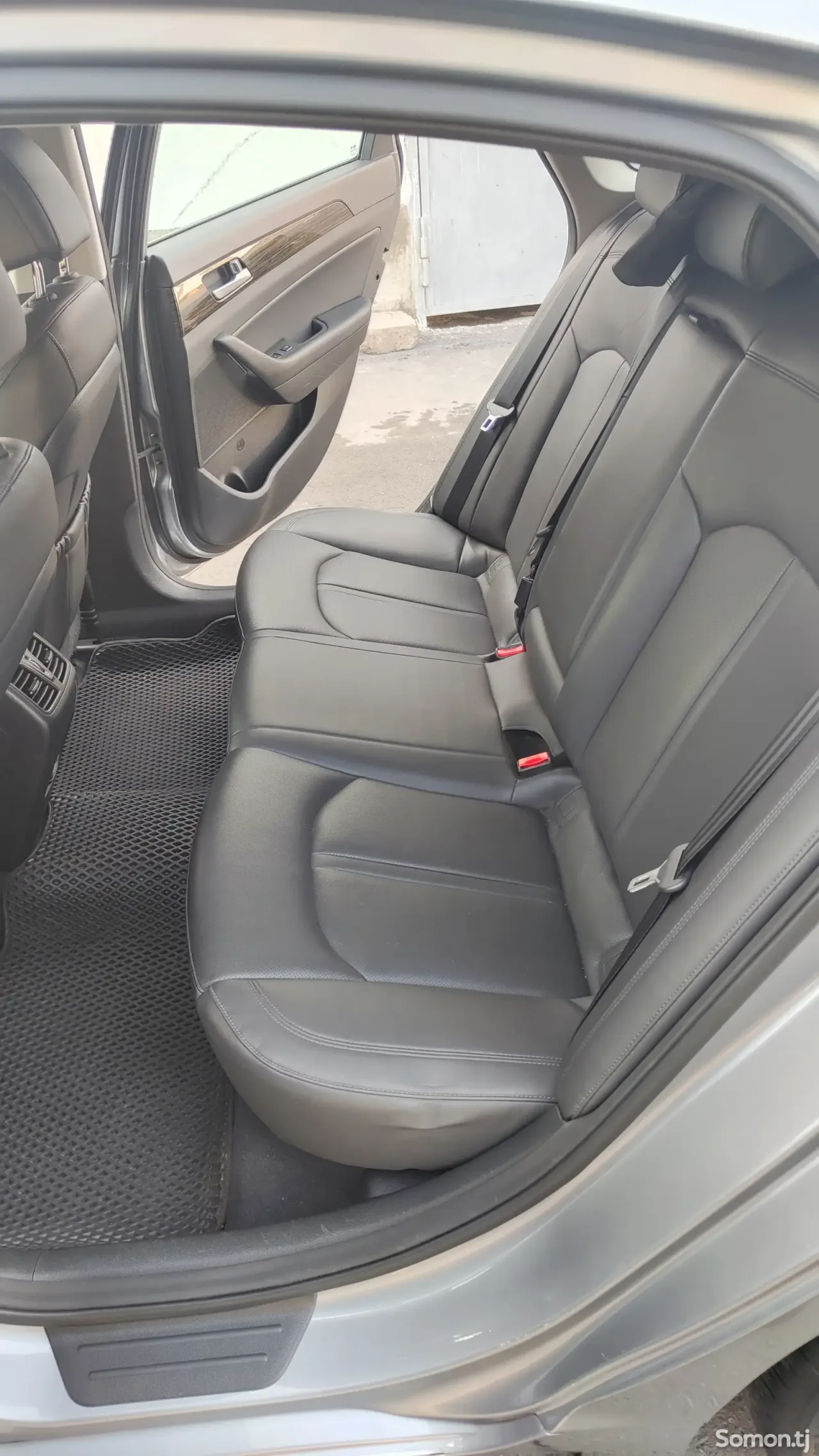 Hyundai Sonata 2015 · 2.0 AT