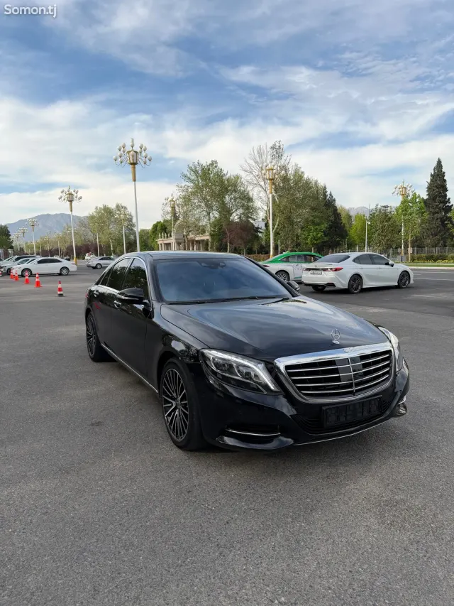 Mercedes-Benz S class 2015 · 3.0 AT