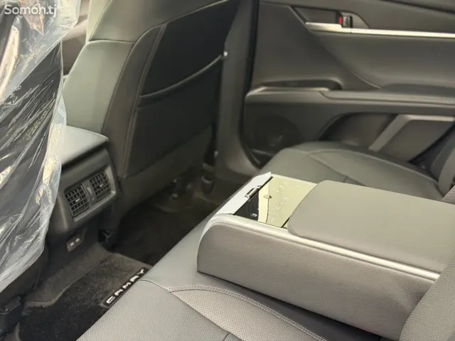 Toyota Camry 2026 · 2.5 AT