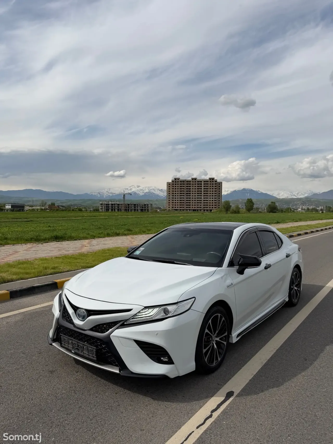 Toyota Camry 2018 · 2.5 AT