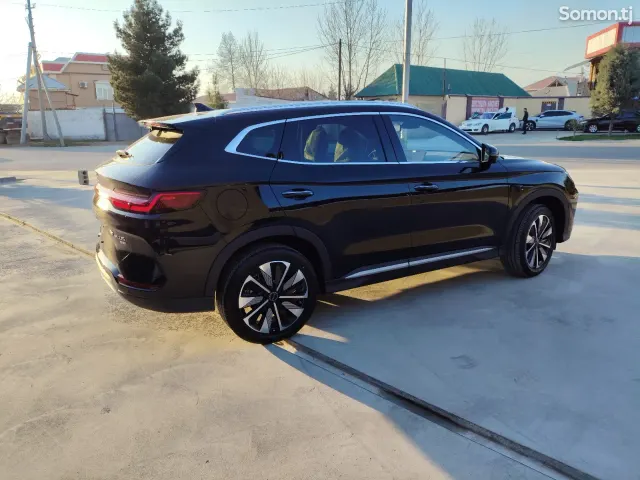 BYD Song Plus 2025 · AT
