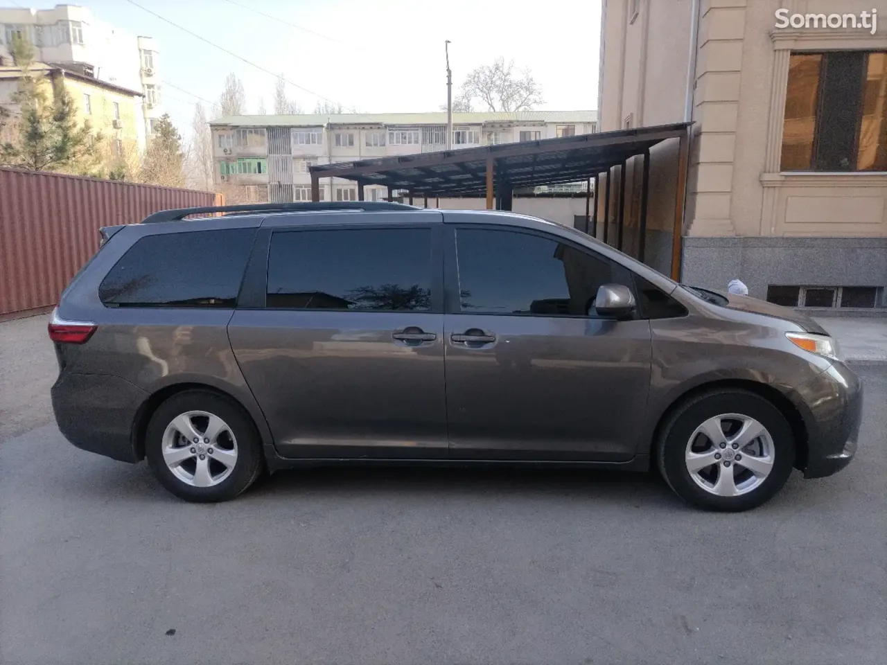 Toyota Sienna 2014 · 3.5 AT