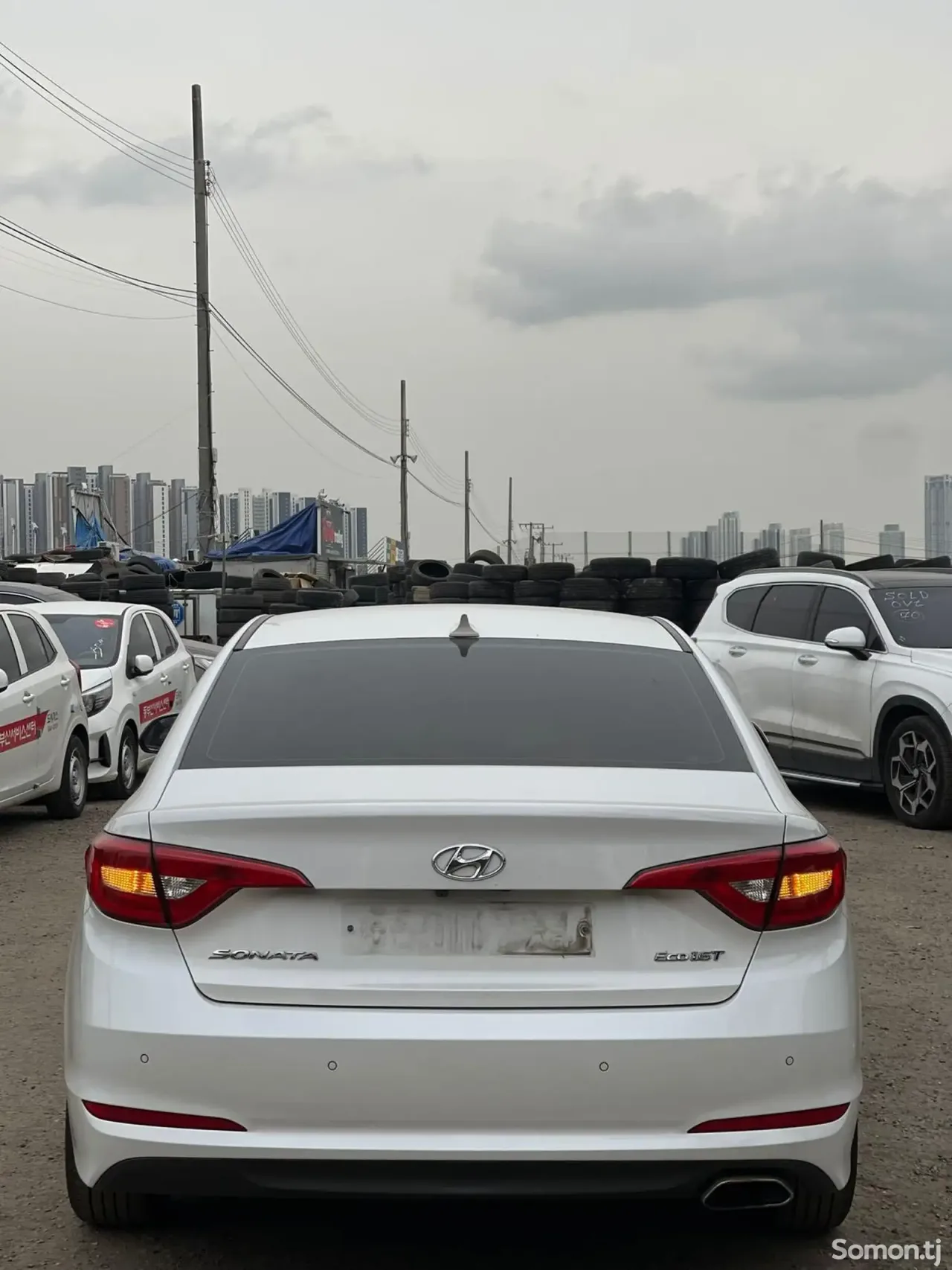 Hyundai Sonata 2015 · 1.6 AT