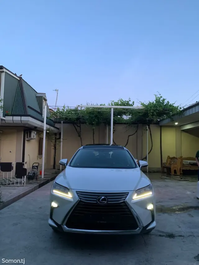Lexus RX series 2017 · 3.5 AT