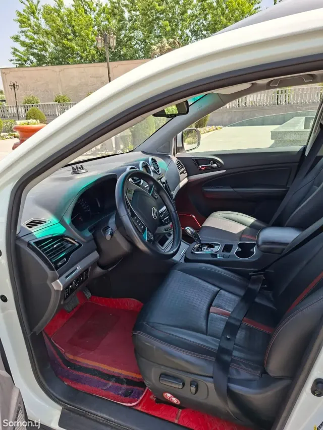 BYD S7 2015 · 2.0 AT