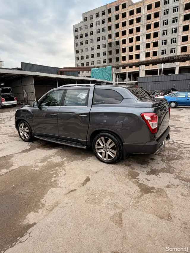 Ssang Yong Rexton 2019 · 2.2 AT