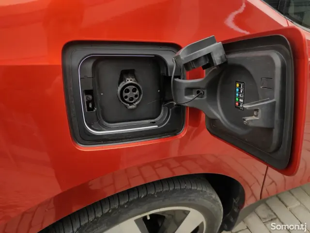 BMW i3 2014 · AT