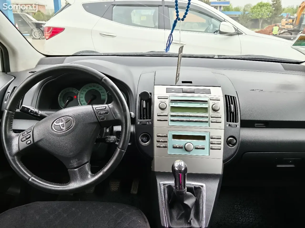Toyota Corolla Verso 2006 · 1.8 MT