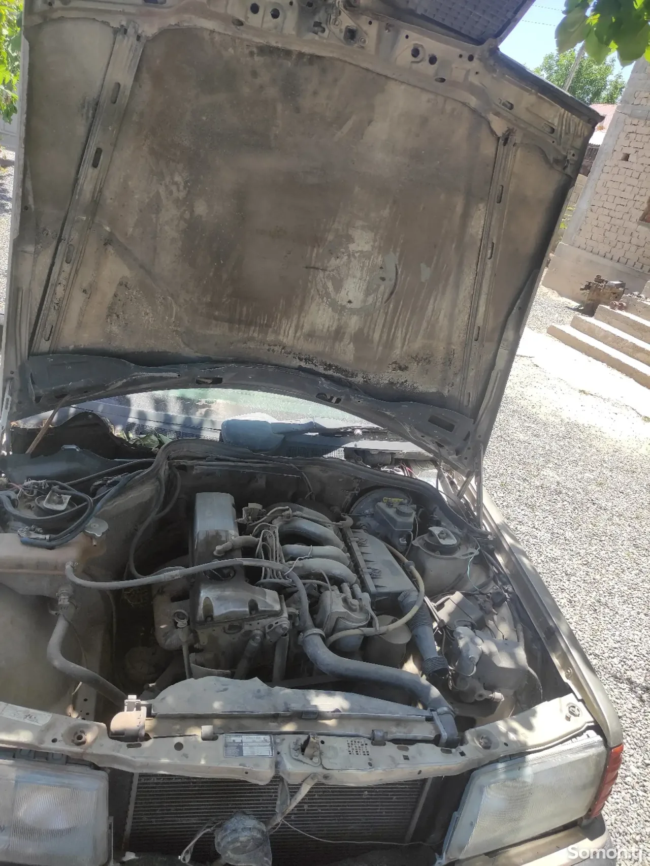 Mercedes-Benz W201 1992 · 1.9 MT