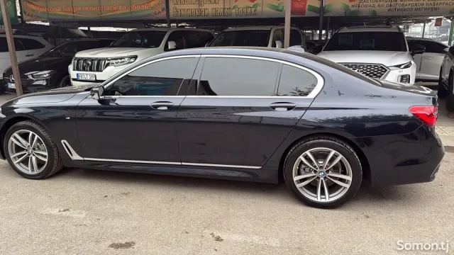 BMW 7 series 2017 · 3.0 AT