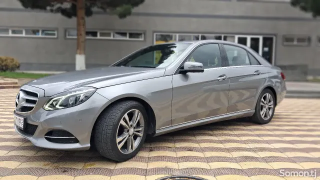 Mercedes-Benz E class 2014 · 2.5 AT