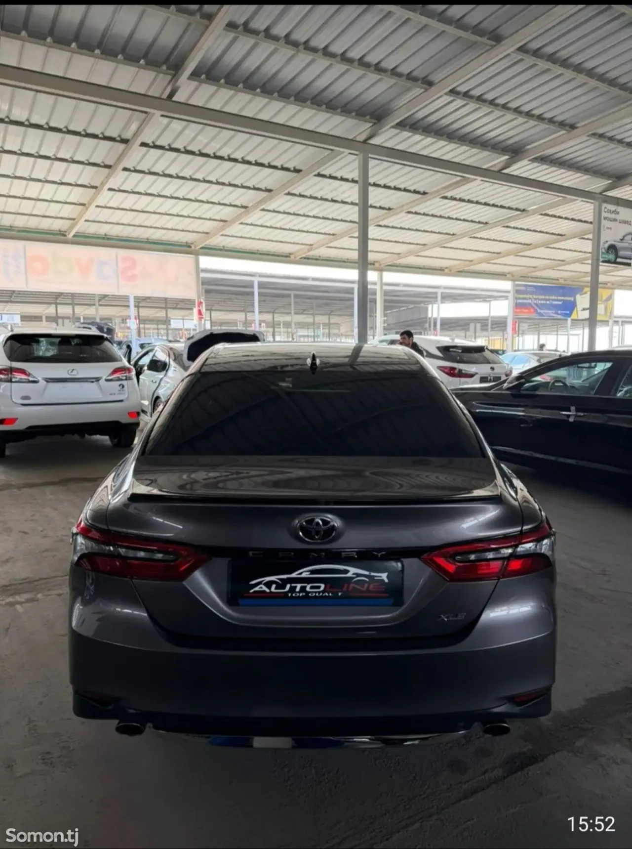 Toyota Camry 2018 · 3.5 AT