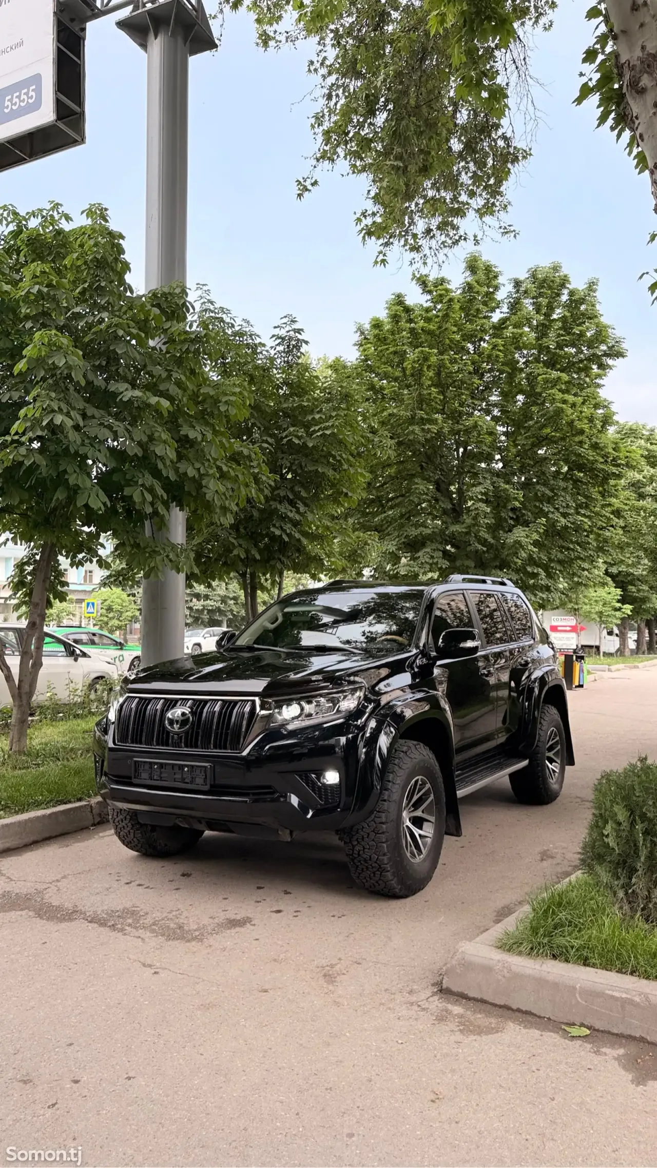 Toyota Land Cruiser Prado 2022 · 2.8 AT