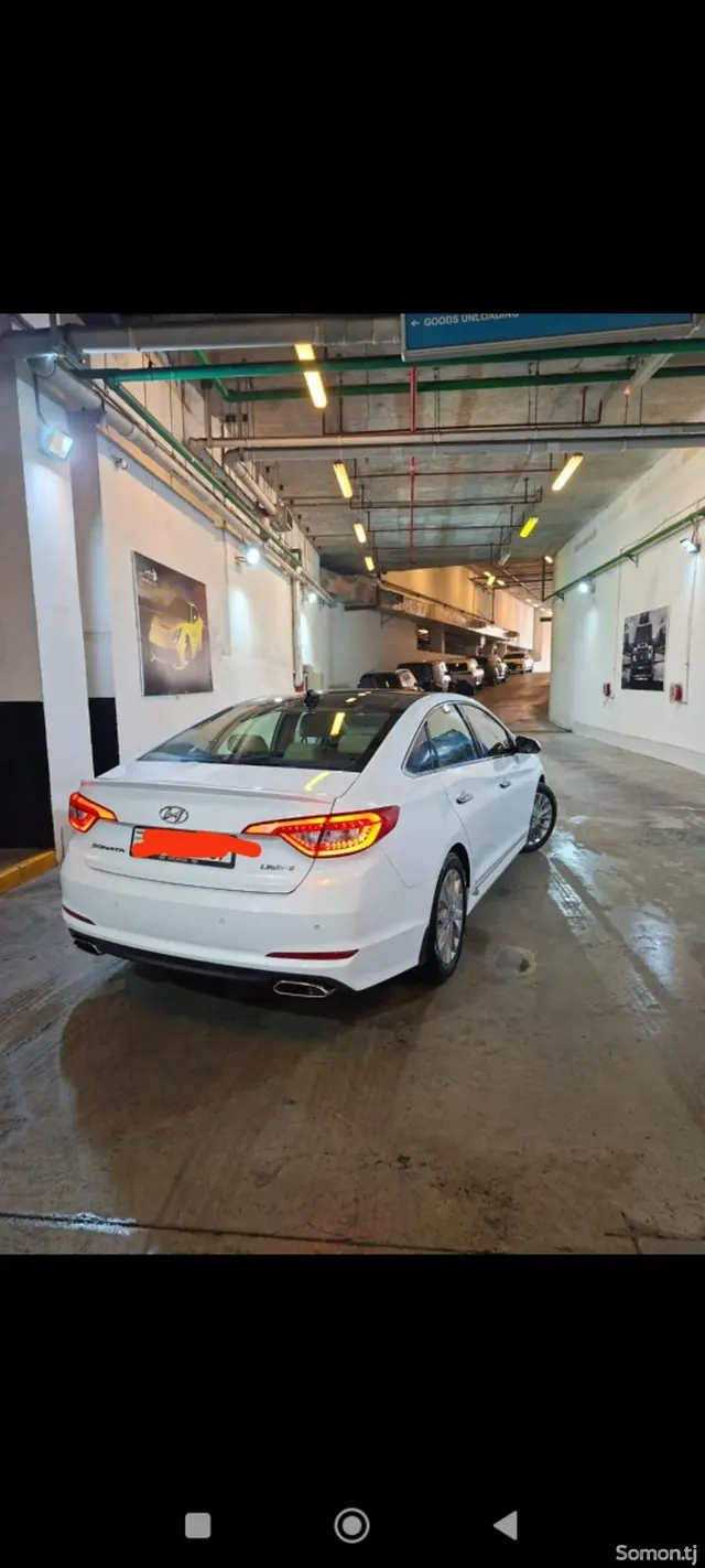 Hyundai Sonata 2015 · 2.4 AT