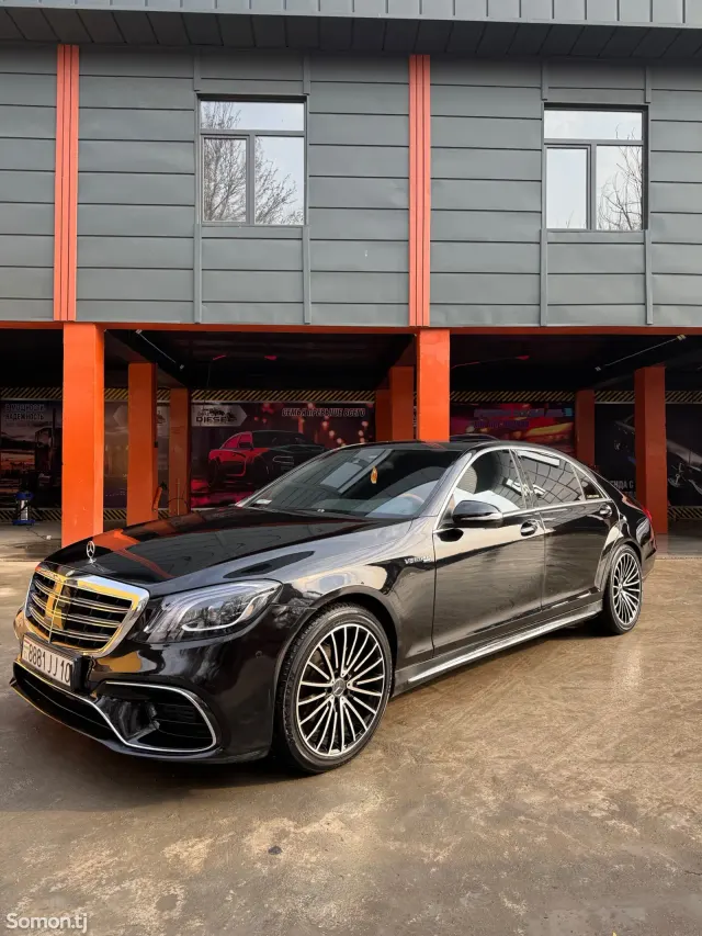 Mercedes-Benz S class 2009 · 5.5 AT