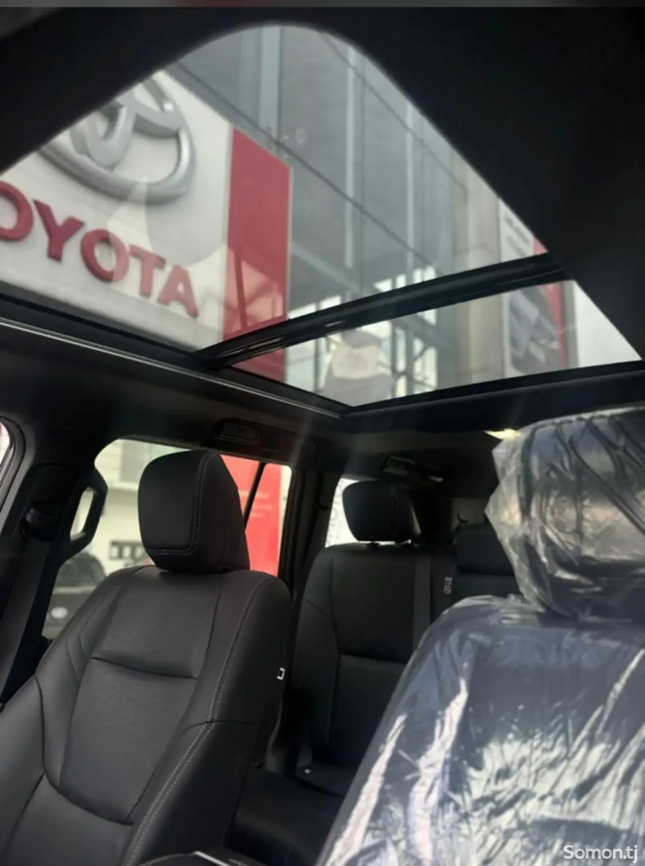 Toyota Land Cruiser Prado 2025 · 2.4 AT