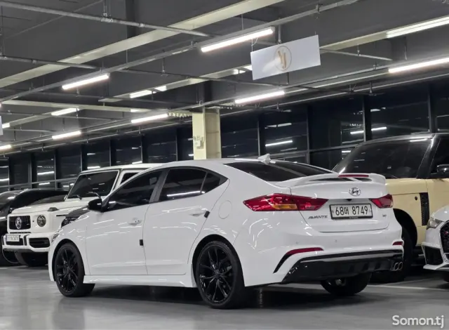 Hyundai Avante 2018 · 1.6 AT