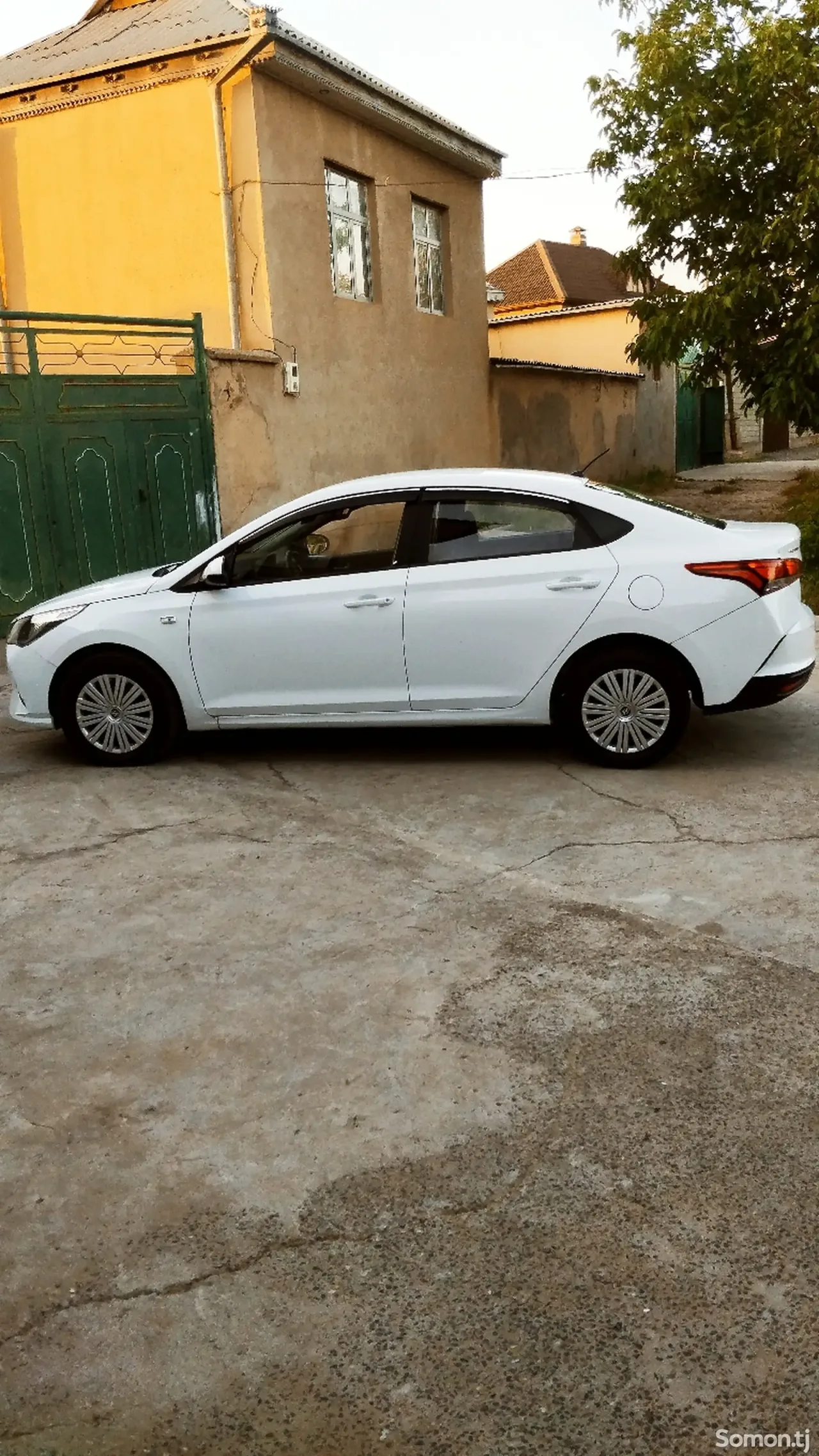 Hyundai Accent 2018 · 1.6 AT