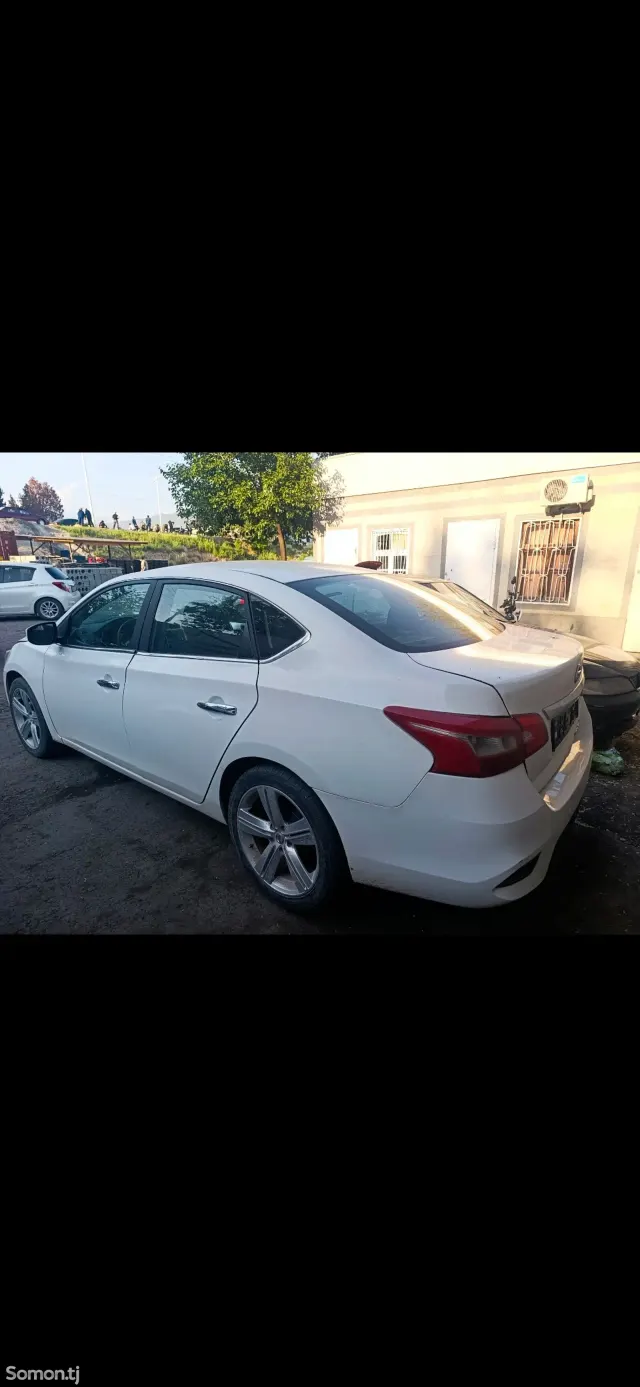 Nissan Sentra 2016 · 1.8 AT
