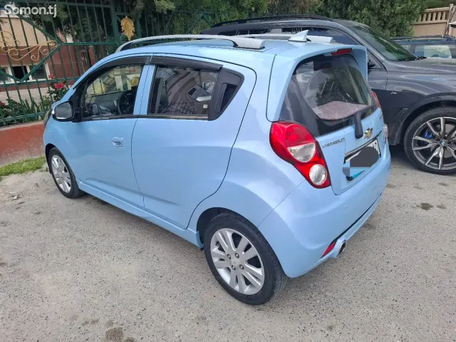 Chevrolet Spark 2014 · 1.1 AT