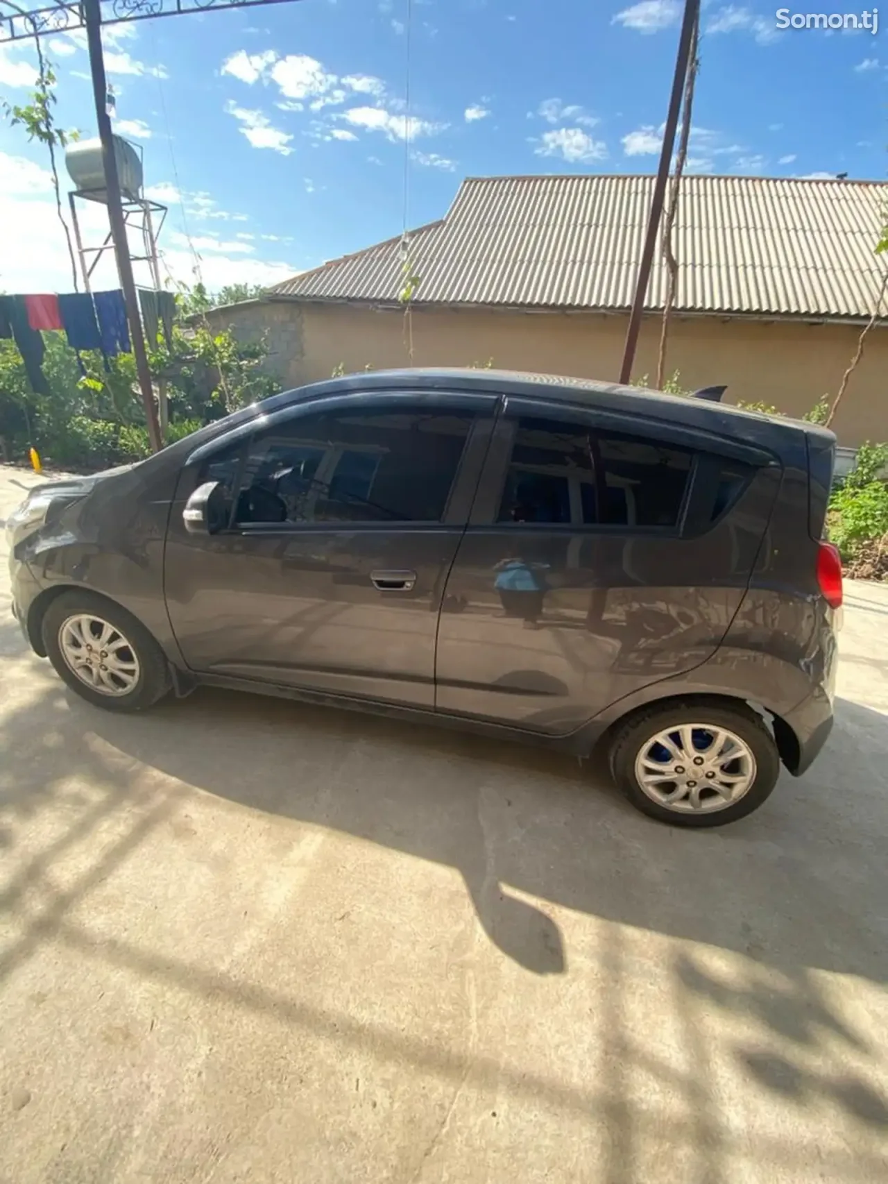 Chevrolet Spark 2014 · 1.1 AT