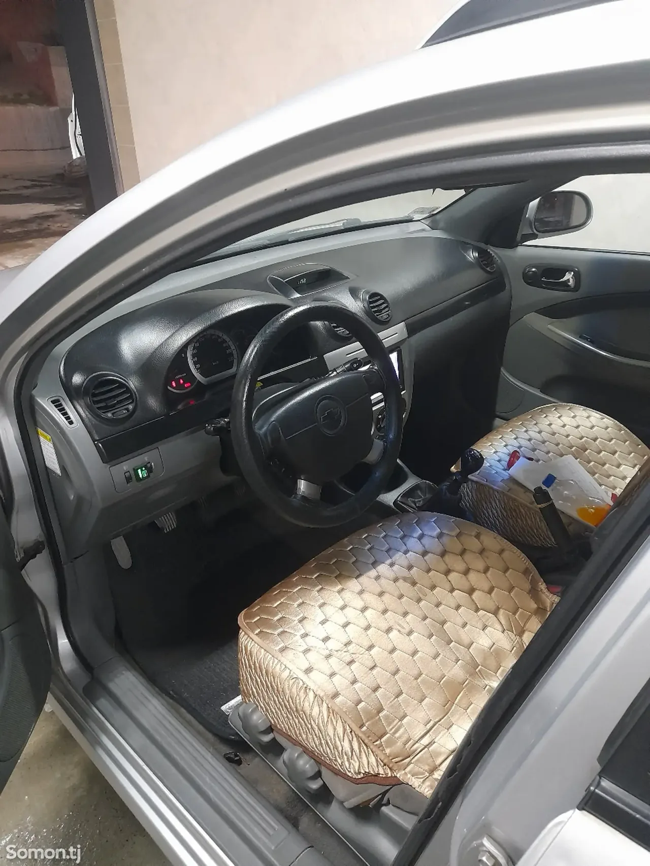 Chevrolet Lacetti 2006 · 1.6 MT