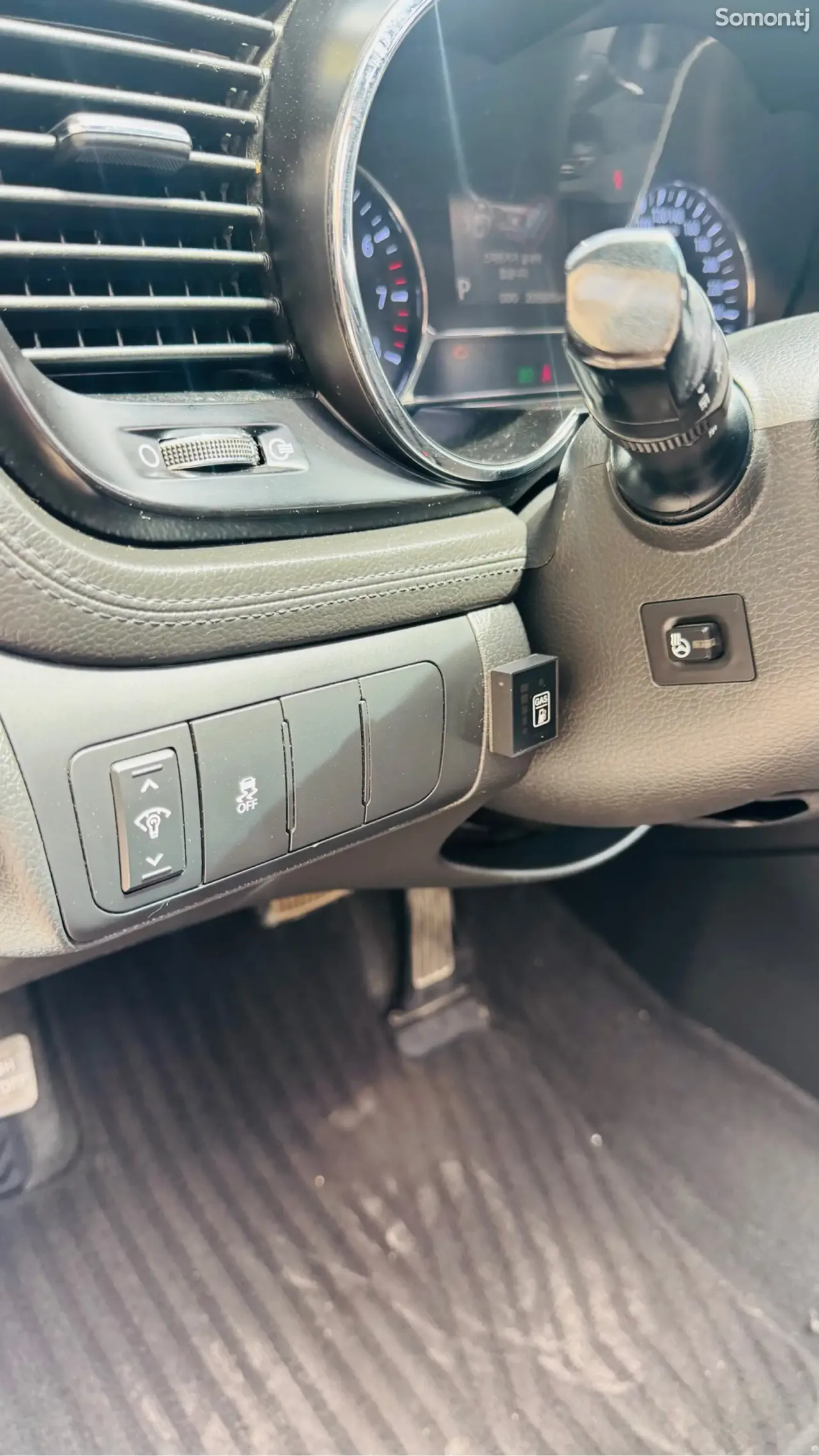 Kia K5 2011 · 2.0 AT