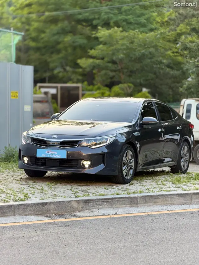 Kia K5 2015 · 2.0 AT
