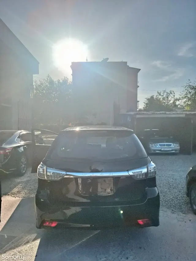 Toyota Wish 2014 · 2.0 AT