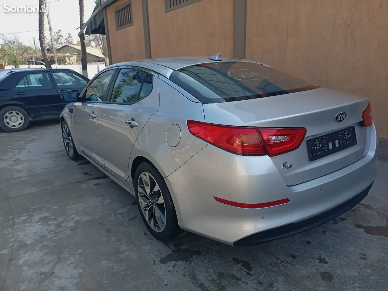 Kia K5 2015 · 2.0 AT