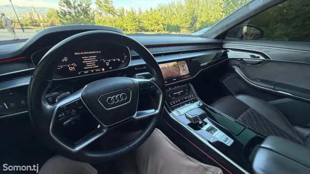 Audi A8 2021 · 4.0 AT