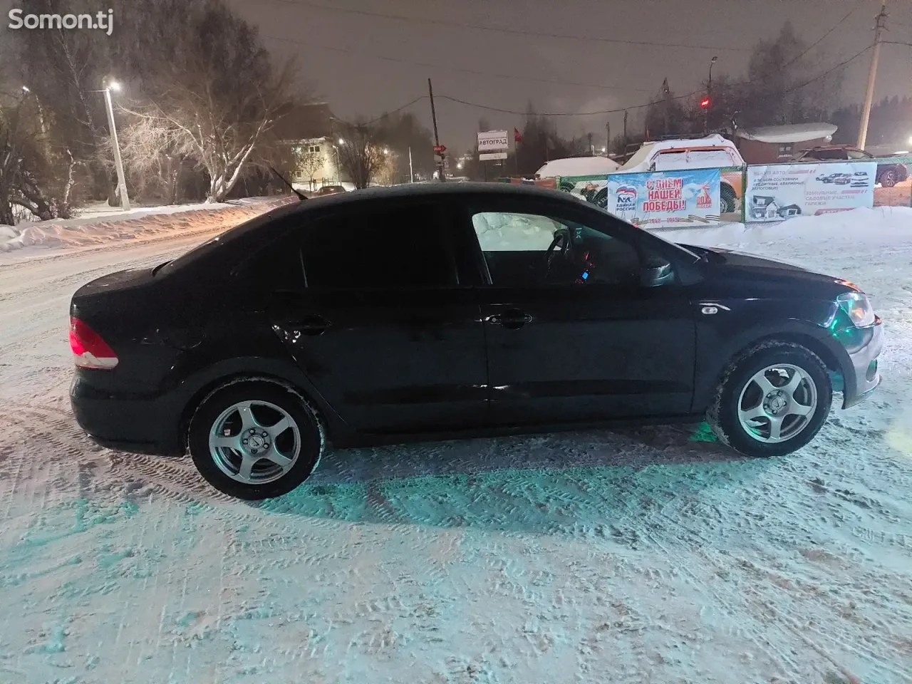 Volkswagen Polo 2013 · 1.6 MT