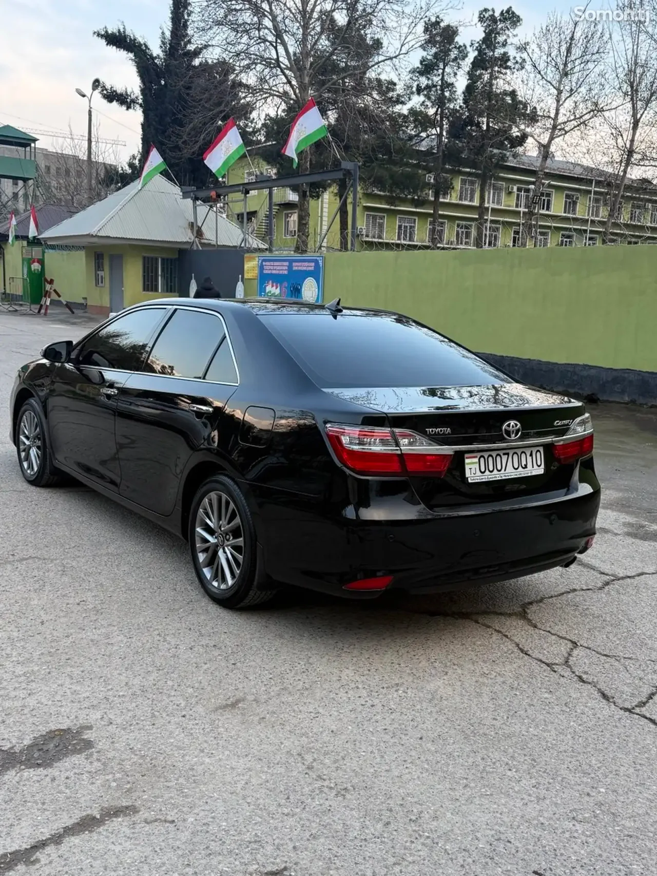 Toyota Camry 2017 · 2.5 AT