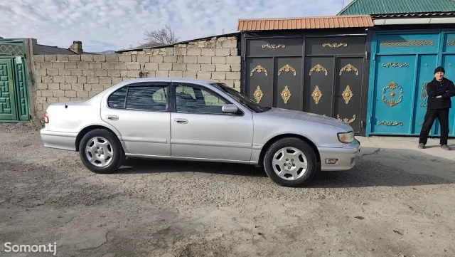 Nissan Maxima 1997 · 2.0 AT