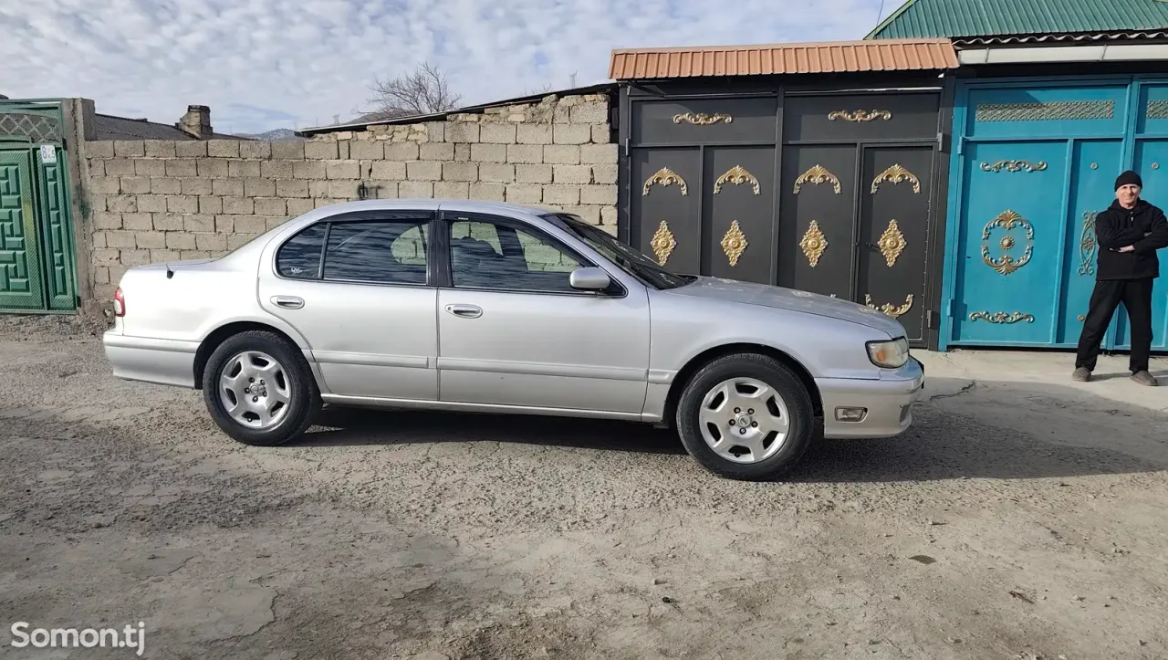Nissan Maxima 1997 · 2.0 AT