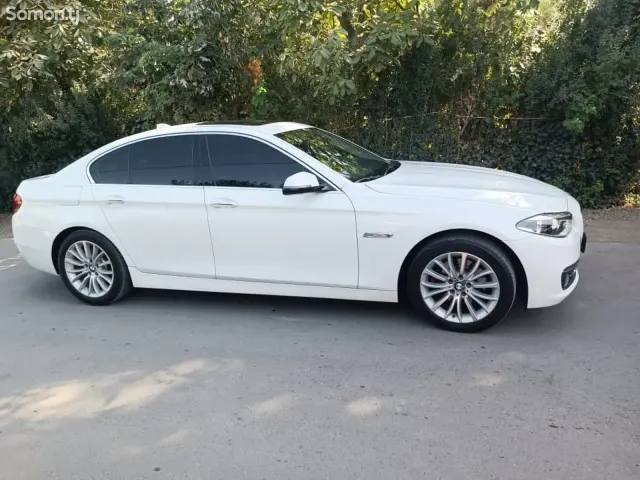 BMW 5 series 2015 · 2.0 AT