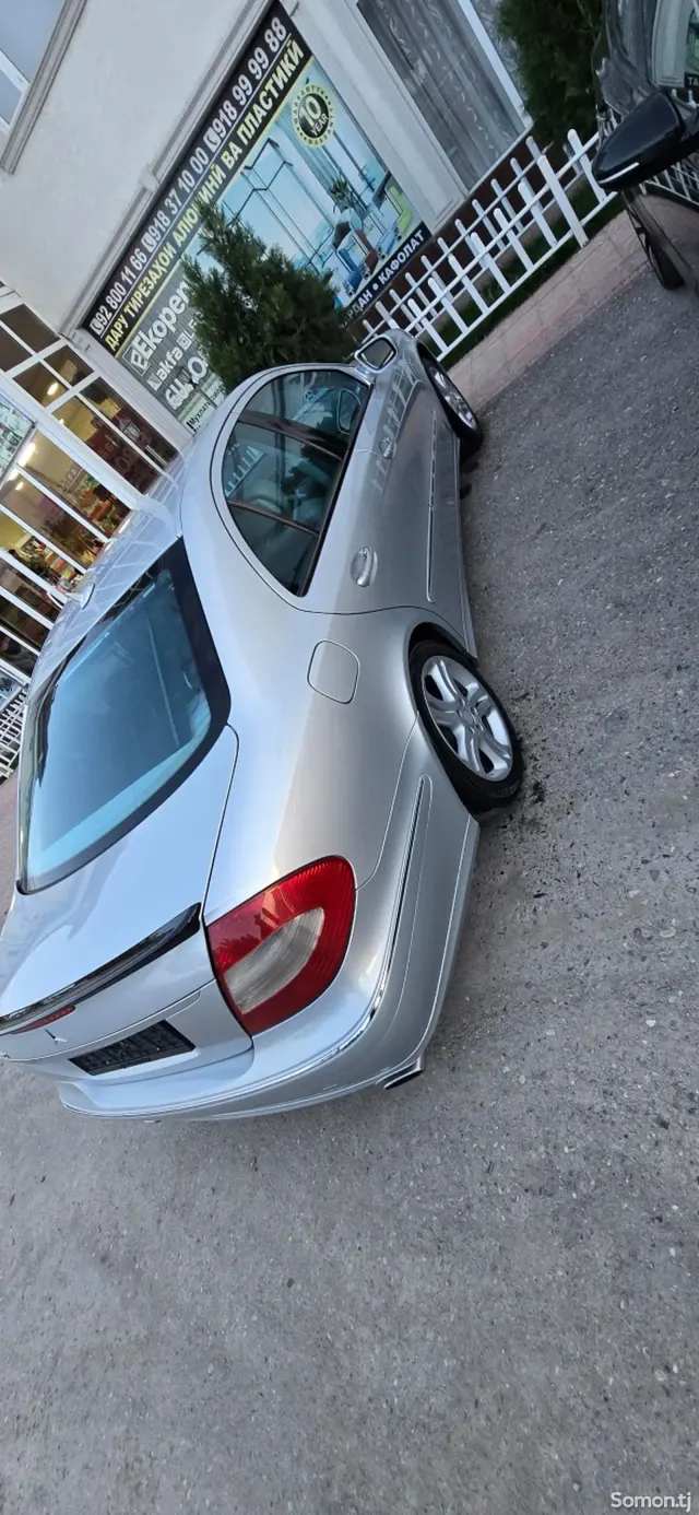 Mercedes-Benz E class 2007 · 3.5 AT