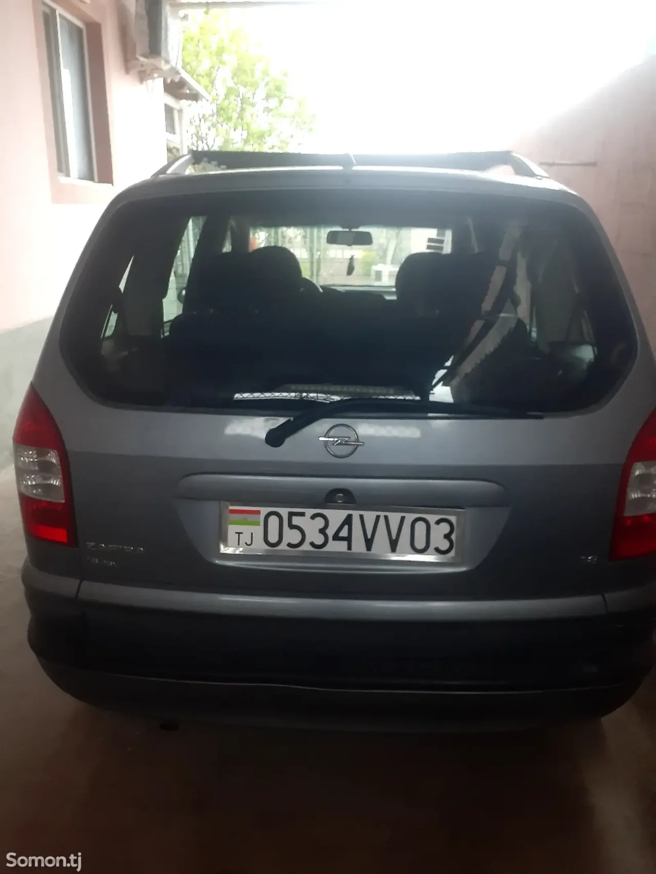 Opel Zafira 2003 · 1.8 MT