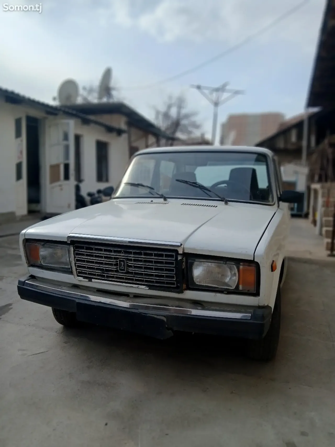 Lada (ВАЗ) 2107 2004 · 1.6 MT