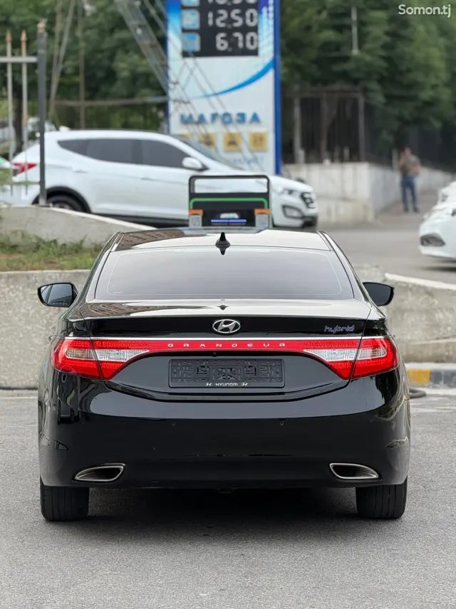 Hyundai Grandeur 2014 · 2.5 AT