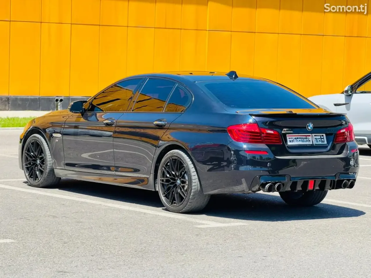 BMW 5 series 2016 · 2.0 AT